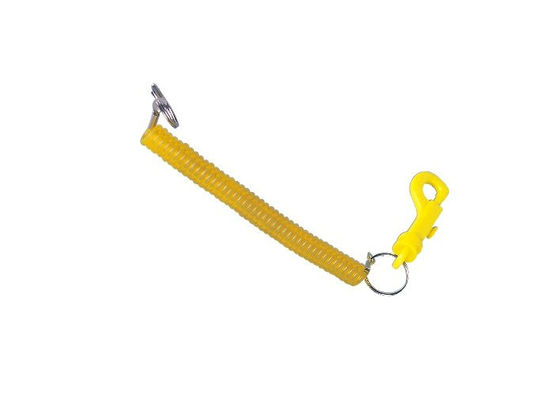 Plástico amarillo de los PP y llaveros promocionales del PVC, titular de la tarjeta de crédito con el cordón espiral 30583