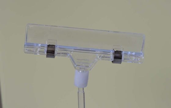 Tenedor plástico de la muestra del clip