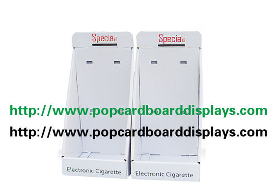 Exhibiciones del contador de la cartulina del E-Cigarrillo de la publicidad con los ganchos de la clavija